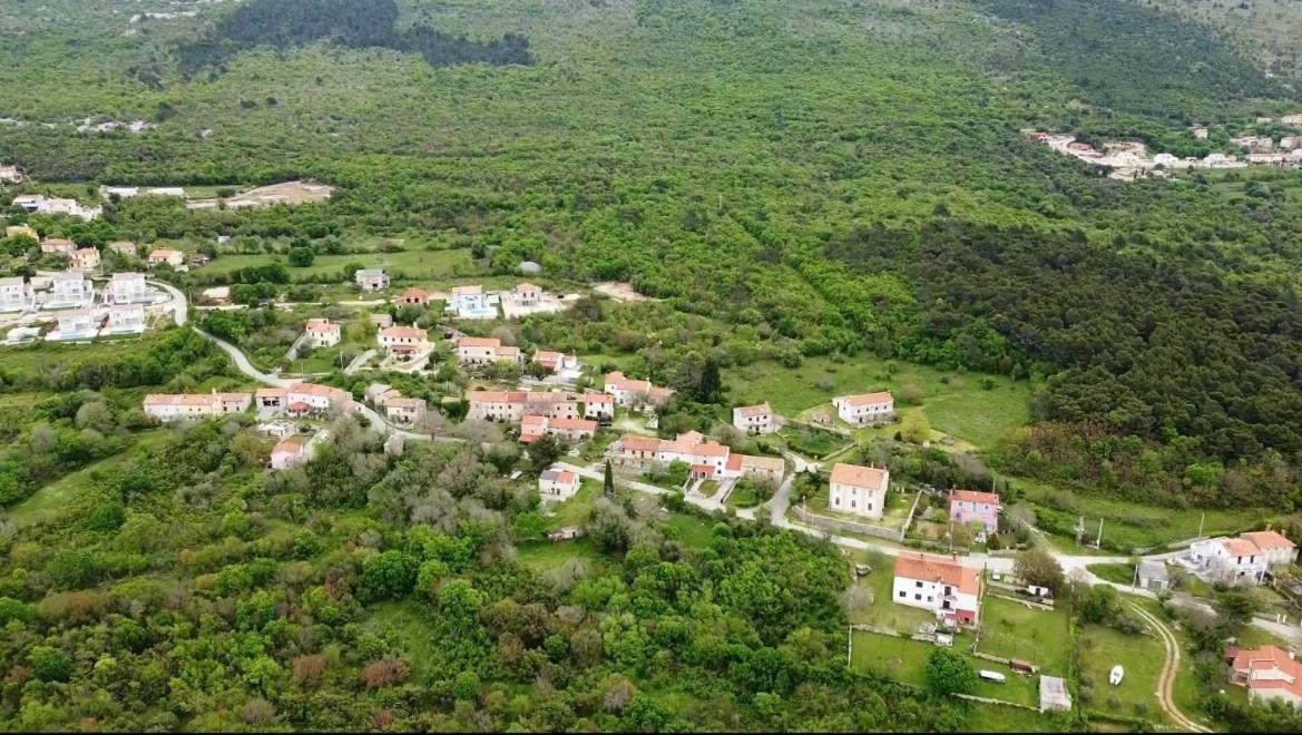 Bonvivan House Diminici ภายนอก รูปภาพ